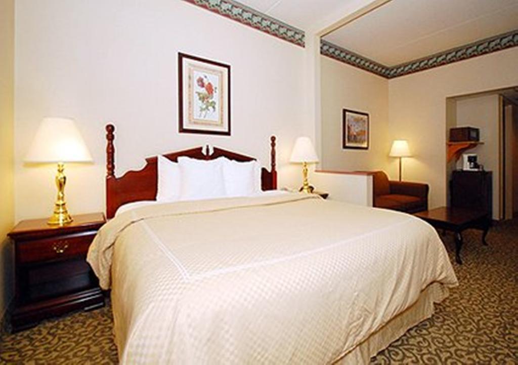 Comfort Near Lehigh And Lvi Airport