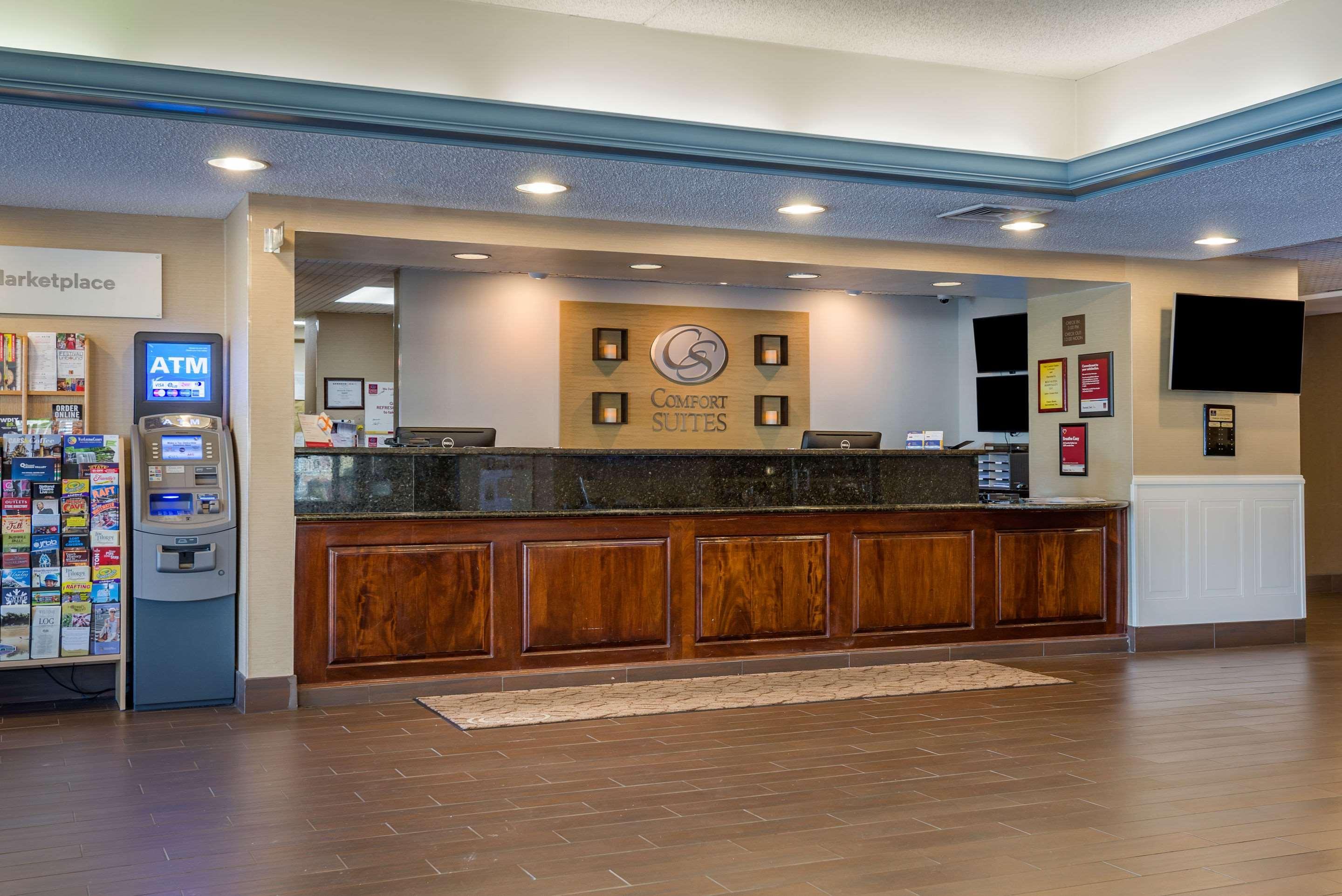 Hotel Comfort Near Lehigh And Lvi Airport